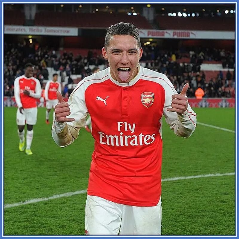 Bennacer cảm thấy phấn khích khi chơi cho Arsenal, nhưng một khoảnh khắc đau thương đã đến