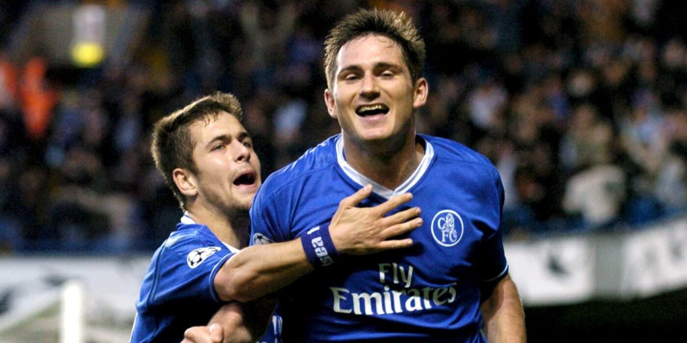 Joe Cole và Frank Lampard trong trận đấu