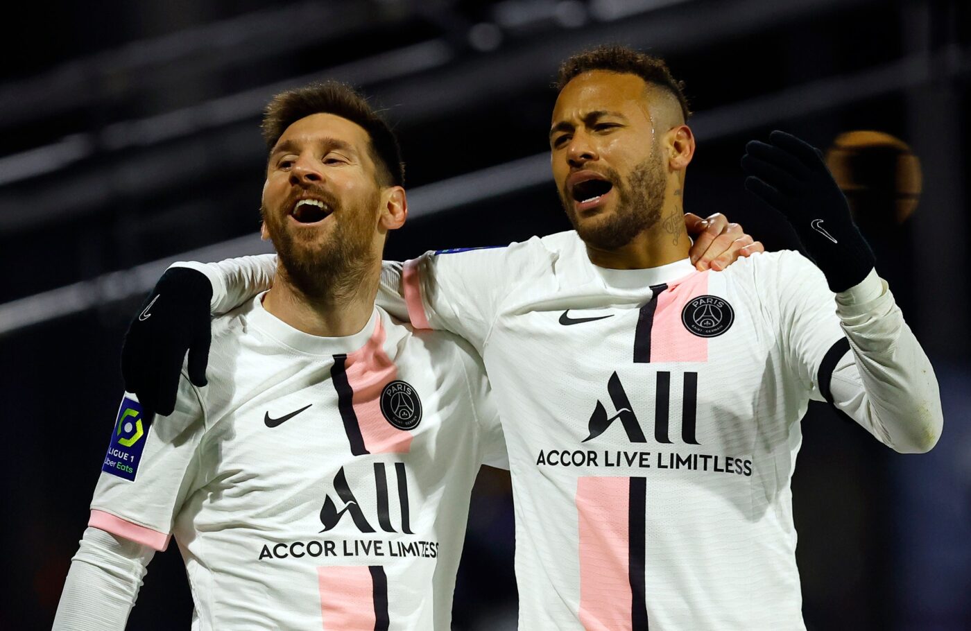 Mbappé và Neymar cùng PSG